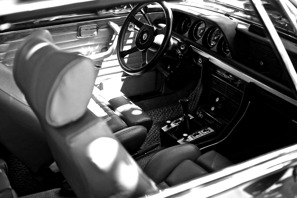 gallery-car-4-blackwhite