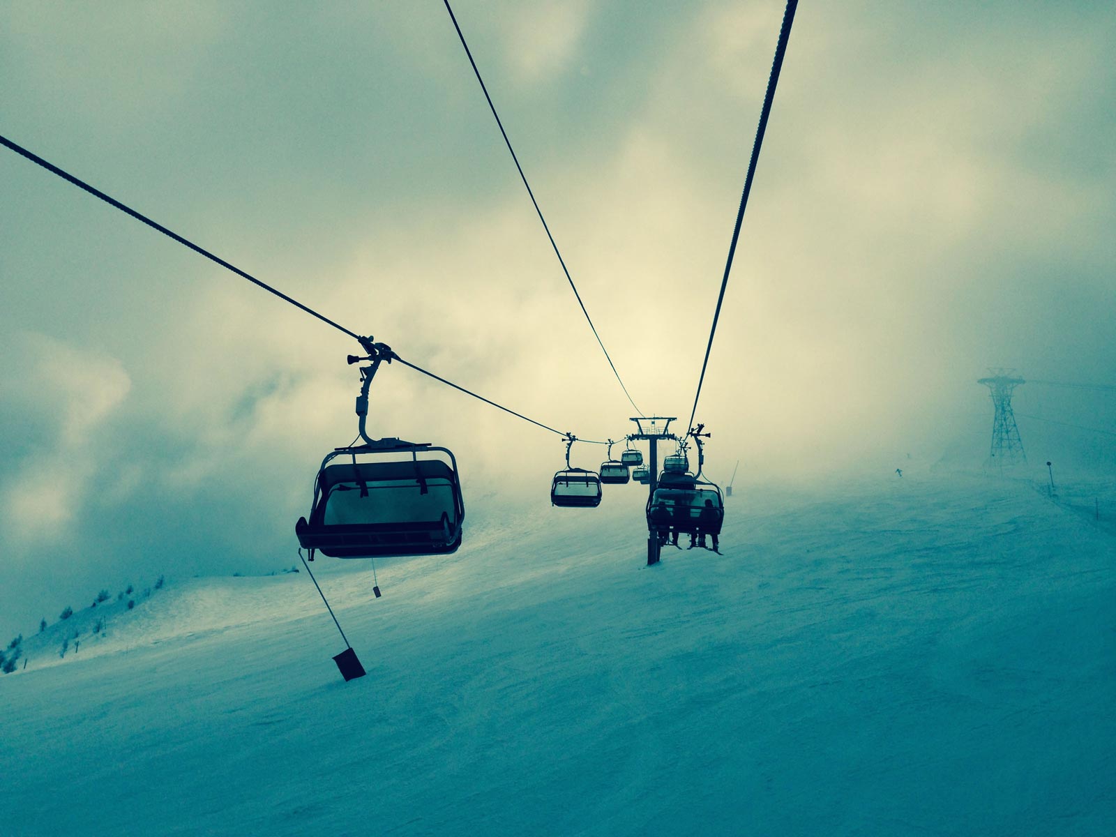 snow-mountains-winter-sport